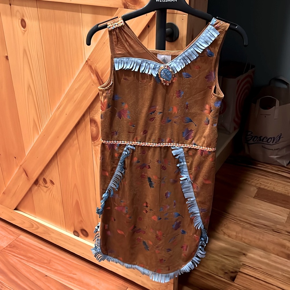 Girls Pocahontas Costume  - Size 9/10 - Like New